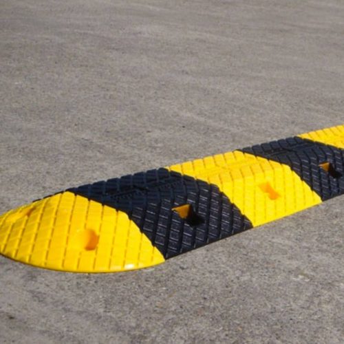 BULLDOG PLASTIC SPEED HUMP YELLOW BODY SECTION